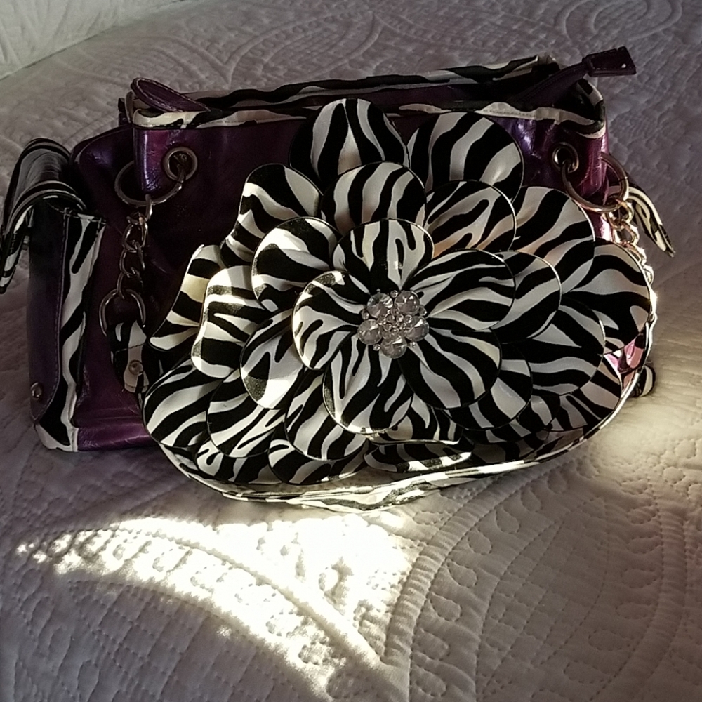 Hananel Purse